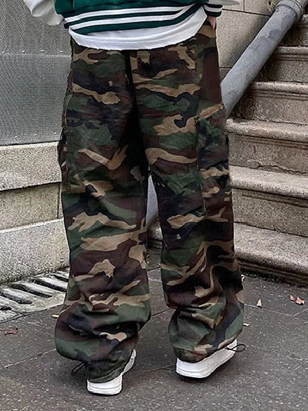 Pantalones cargo con bolsillo y estampado de camuflaje para hombre-4