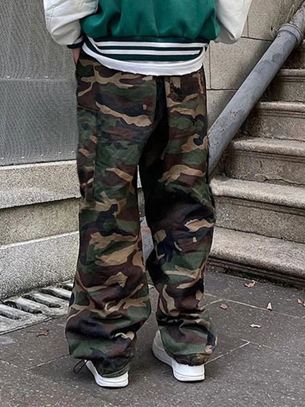 Pantalones cargo con bolsillo y estampado de camuflaje para hombre-3