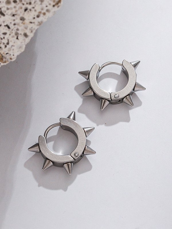 Pendientes de aro con remaches punk para hombre-1